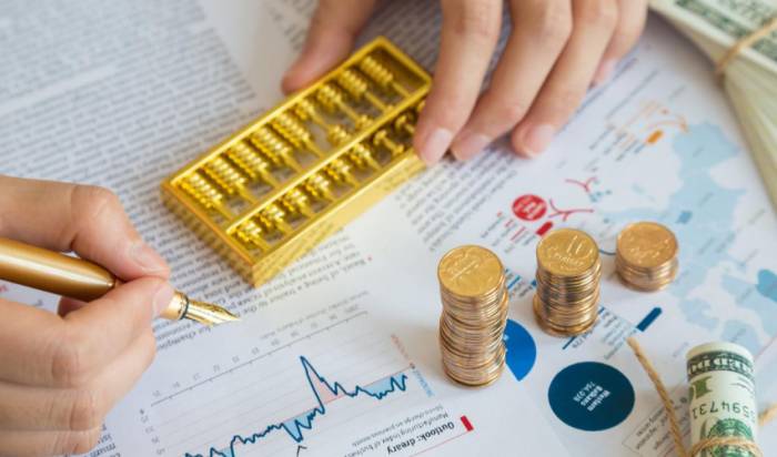 The wave behind does not manage finances, and sooner or later becomes the "wave