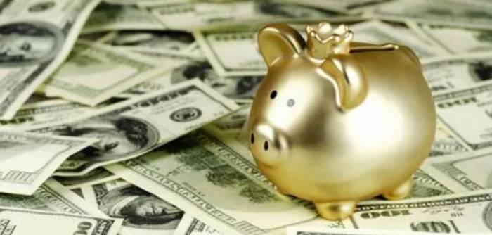 How can you become a successful investor?
